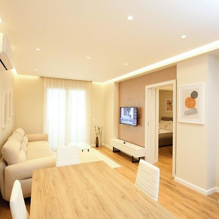 T2 City Apartments Vlorë Εξωτερικό φωτογραφία