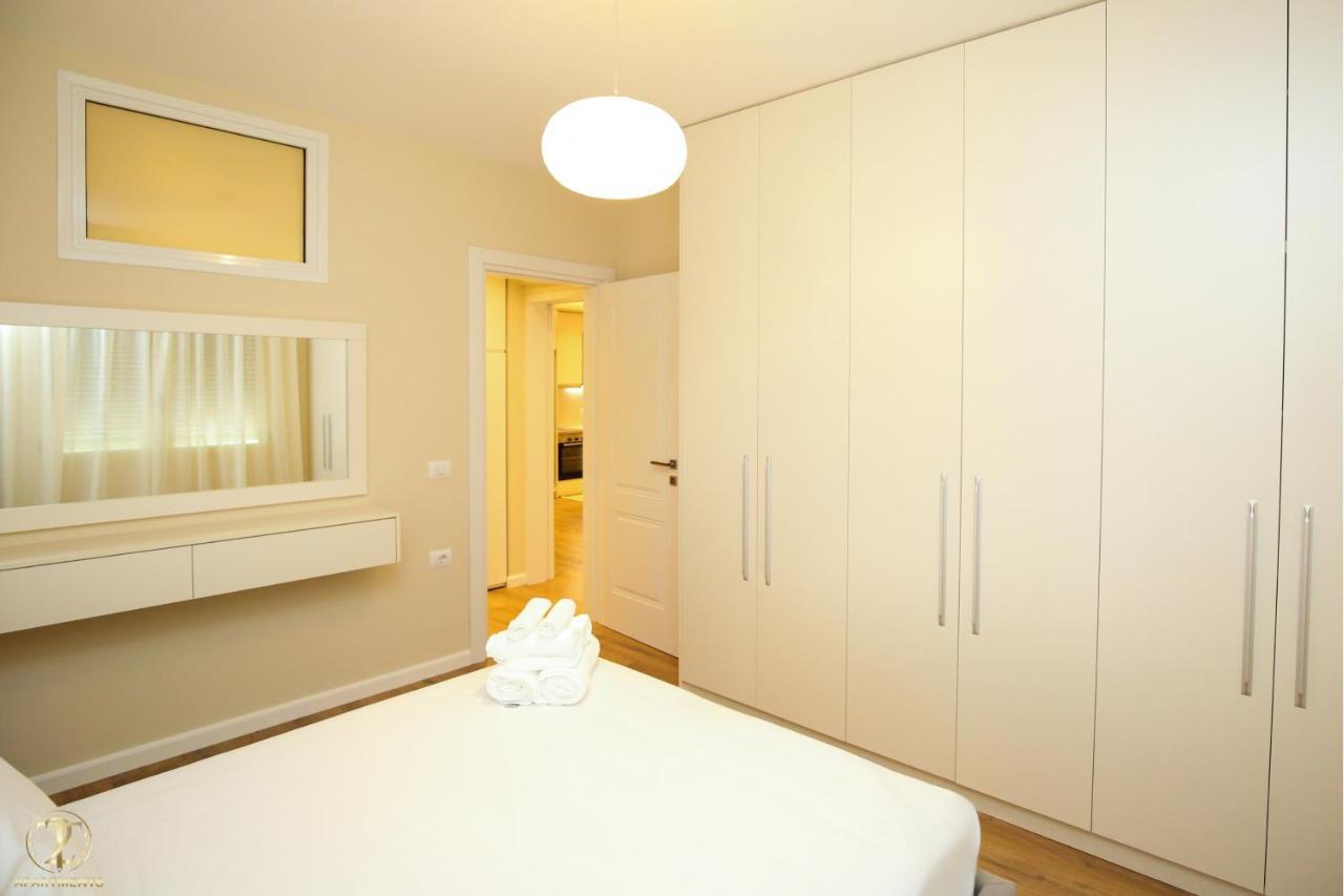 T2 City Apartments Vlorë Εξωτερικό φωτογραφία