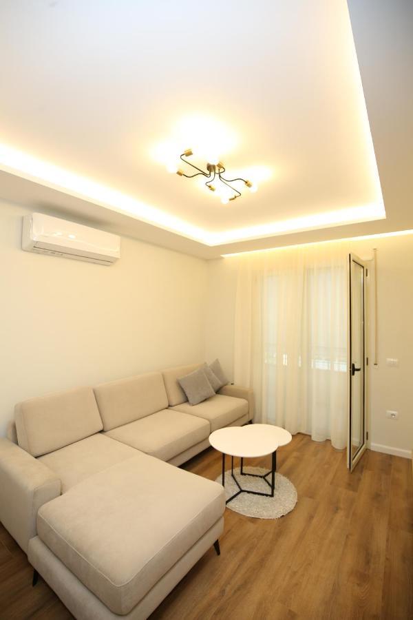 T2 City Apartments Vlorë Εξωτερικό φωτογραφία