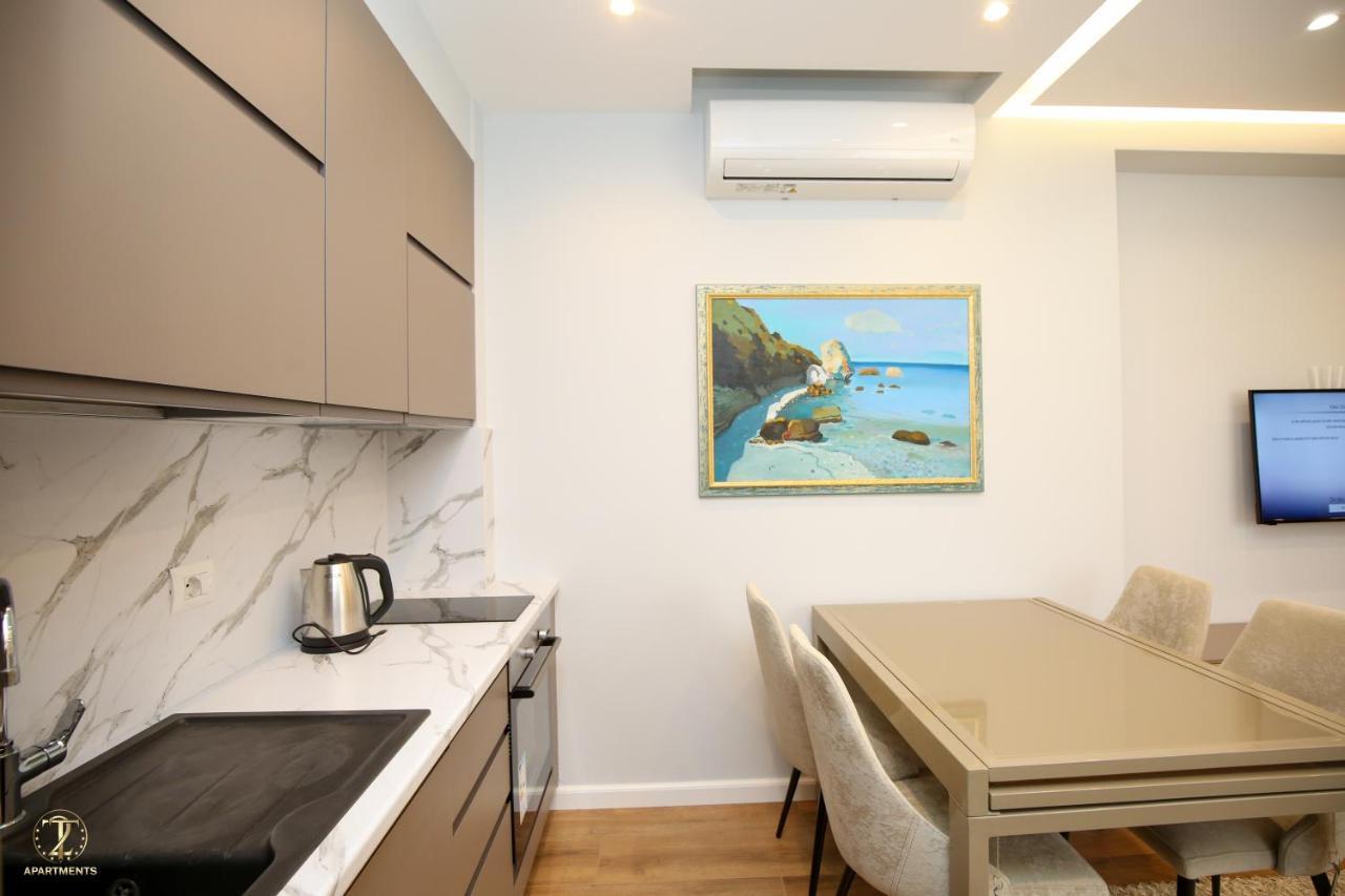 T2 City Apartments Vlorë Εξωτερικό φωτογραφία