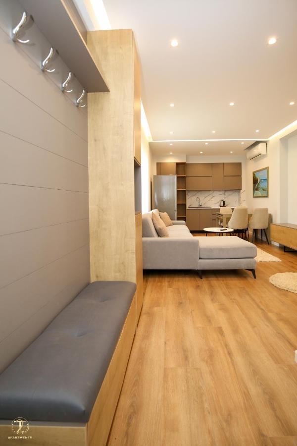 T2 City Apartments Vlorë Εξωτερικό φωτογραφία